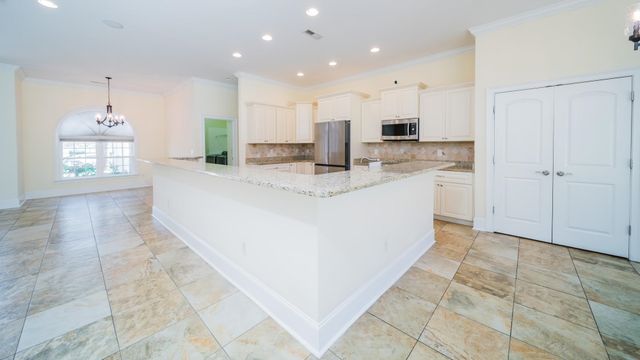 705 Fountain View Ct., Little River, SC 29566