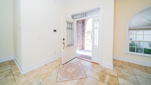 705 Fountain View Ct., Little River, SC 29566