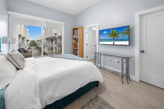 33 N Shore Dr 33, Miami Beach, FL 33141