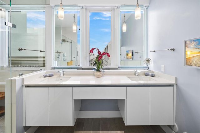 33 N Shore Dr 33, Miami Beach, FL 33141