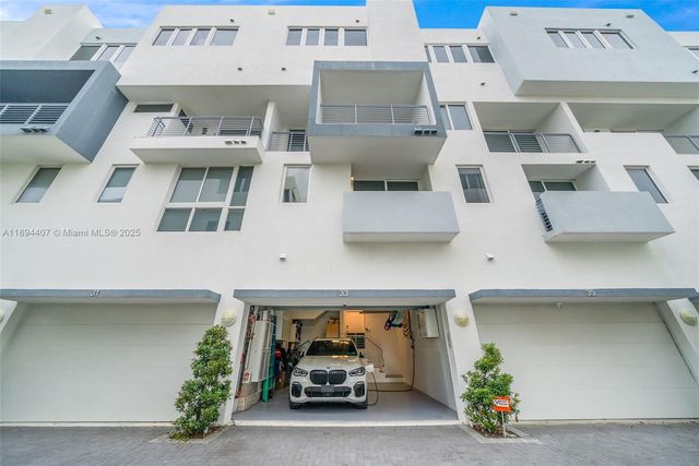 33 N Shore Dr 33, Miami Beach, FL 33141