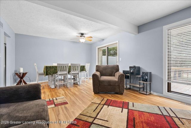 5475 Maple Ridge Road, Haslett, MI 48840