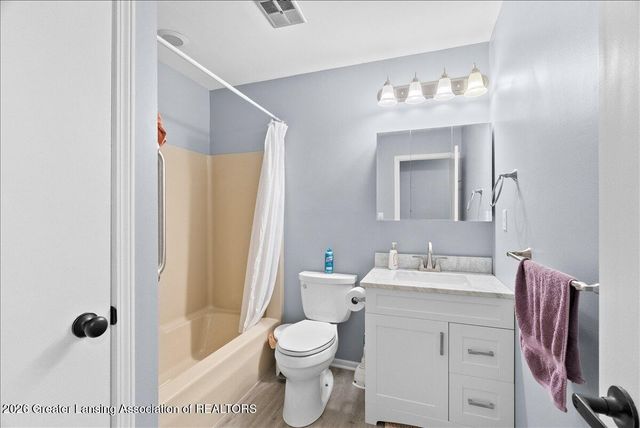 5475 Maple Ridge Road, Haslett, MI 48840