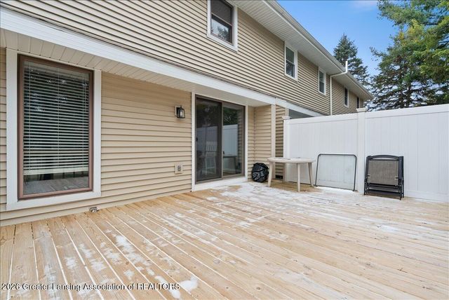 5475 Maple Ridge Road, Haslett, MI 48840