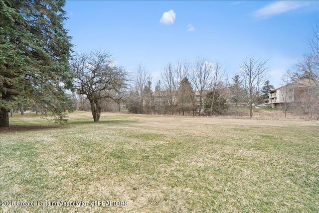 5475 Maple Ridge Road, Haslett, MI 48840