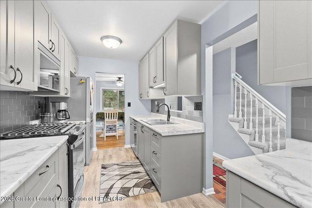 5475 Maple Ridge Road, Haslett, MI 48840