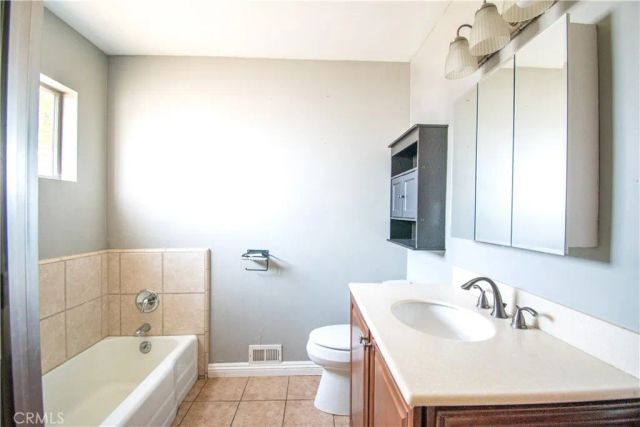 1101 Val Verde, Hemet, CA 92543