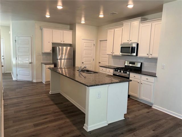 3893 Prospect Point Drive, Gillsville, GA 30566