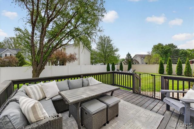 1224 Clarendon Drive, O'fallon, IL 62269