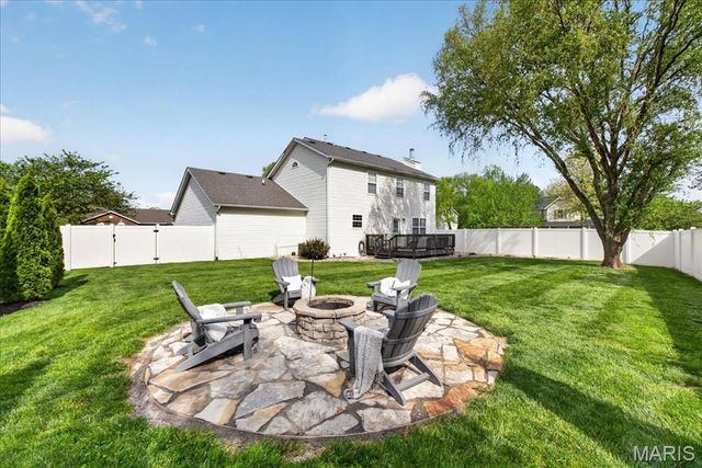 1224 Clarendon Drive, O'fallon, IL 62269
