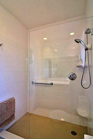 141 Beaconsfield Rd. 3, Brookline, MA 02445