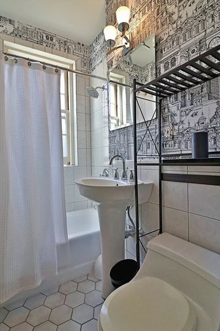 141 Beaconsfield Rd. 3, Brookline, MA 02445