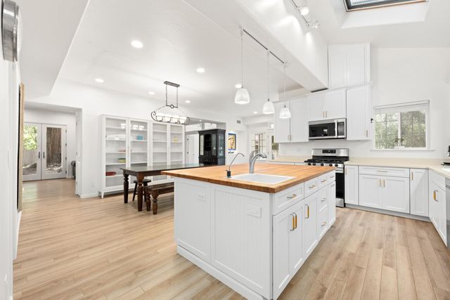 1040 Dog Bar Rd, Colfax, CA 95713