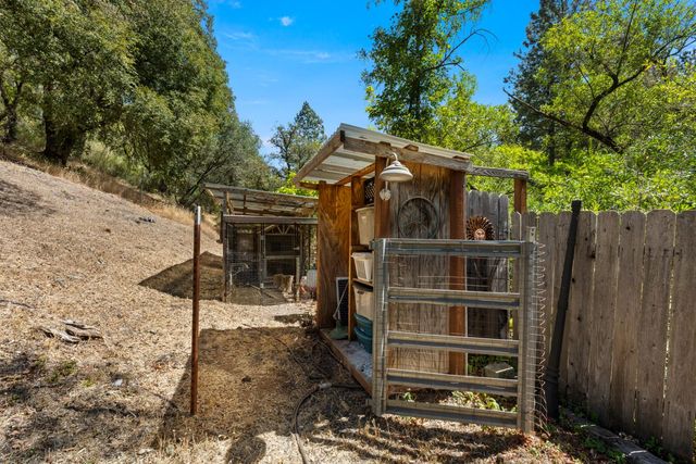 1040 Dog Bar Rd, Colfax, CA 95713