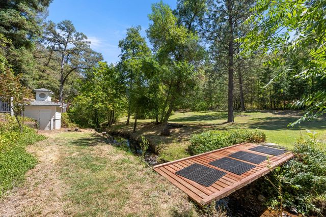 1040 Dog Bar Rd, Colfax, CA 95713