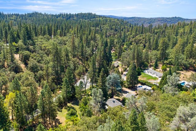 1040 Dog Bar Rd, Colfax, CA 95713