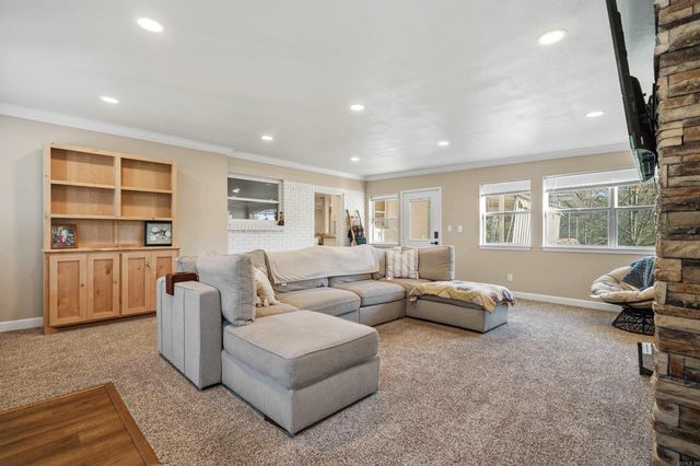 127 Tinker Street, Hot Springs, AR 71913