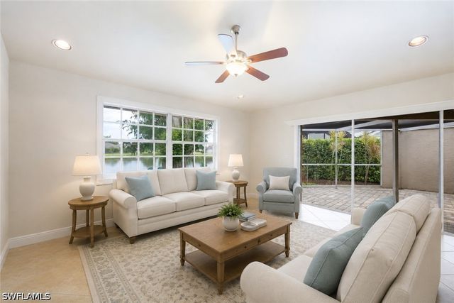 3651 Kent DR, Naples, FL 34112