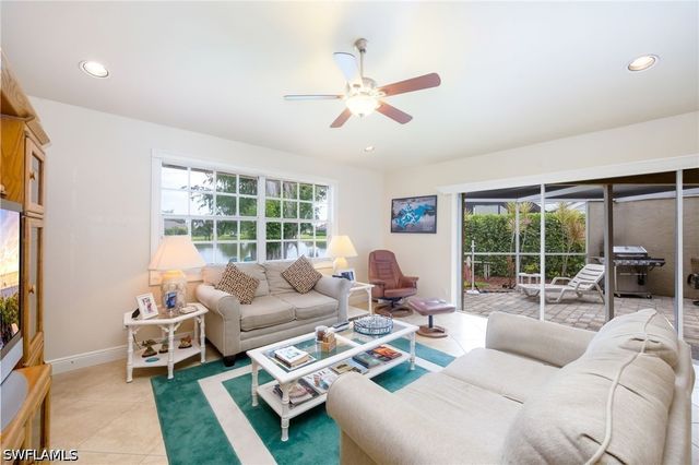 3651 Kent DR, Naples, FL 34112