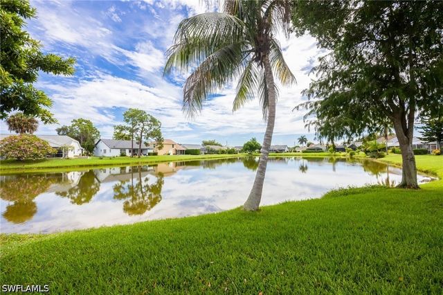 3651 Kent DR, Naples, FL 34112