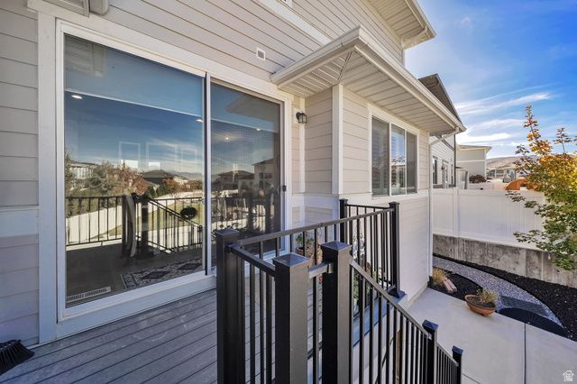 1034 W HERITAGE CREST WAY, Bluffdale, UT 84065