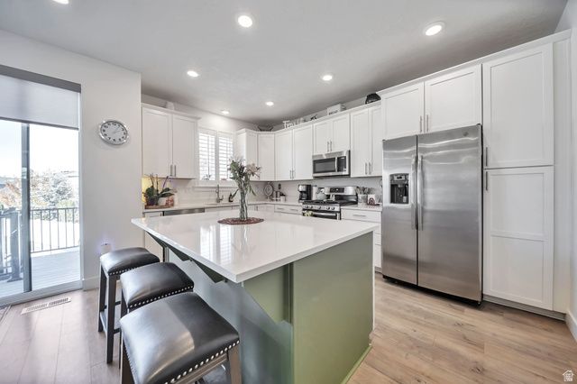 1034 W HERITAGE CREST WAY, Bluffdale, UT 84065