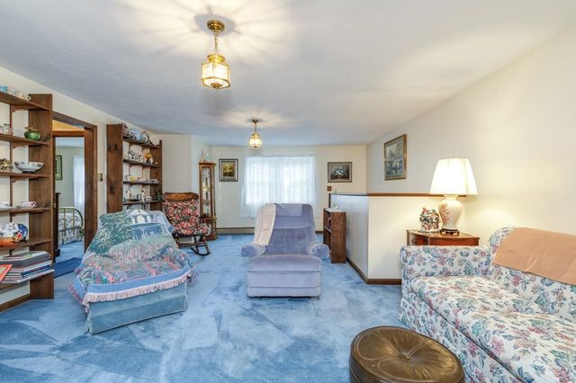9 Severance Drive, Londonderry, NH 03053