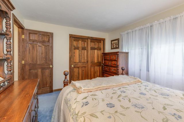 9 Severance Drive, Londonderry, NH 03053