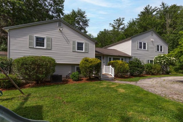 9 Severance Drive, Londonderry, NH 03053