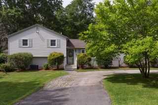 9 Severance Drive, Londonderry, NH 03053