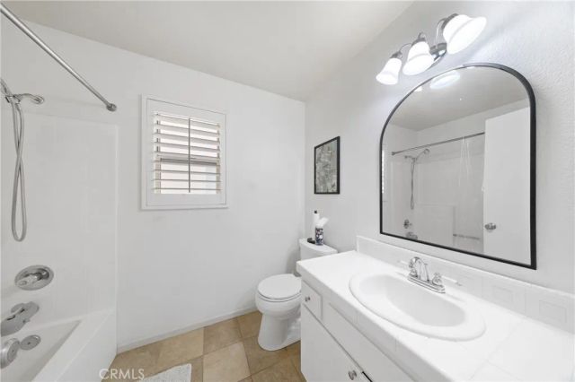 23755 Cork Oak Circle, Murrieta, CA 92562