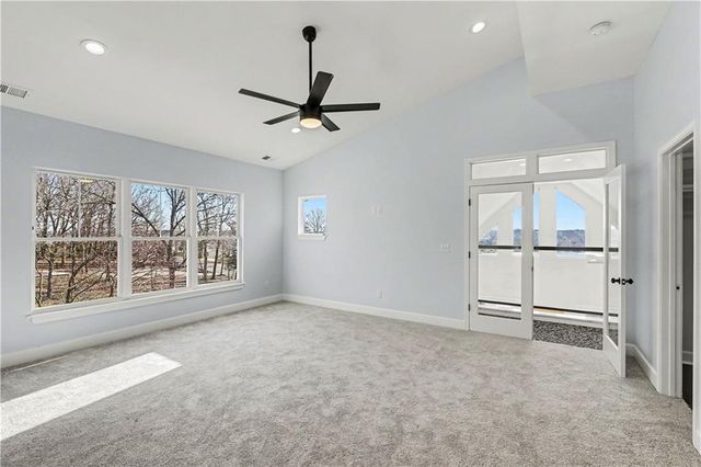 85 Lake Shore Drive, Lake Lotawana, MO 64086