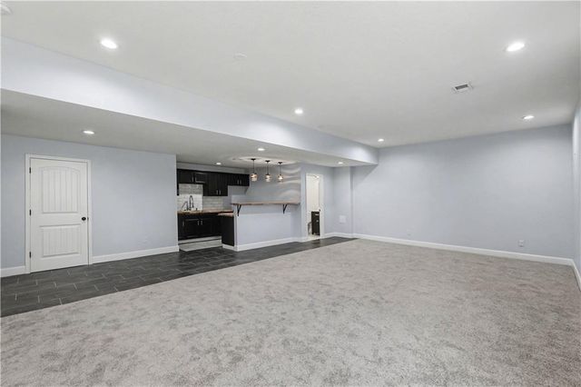 85 Lake Shore Drive, Lake Lotawana, MO 64086