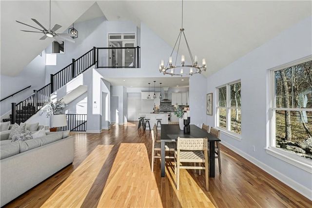 85 Lake Shore Drive, Lake Lotawana, MO 64086