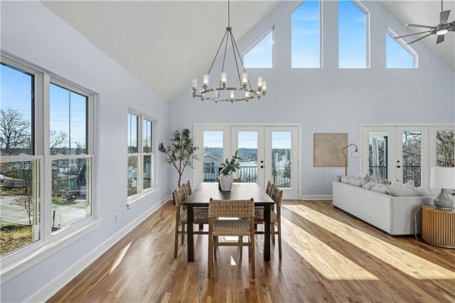 85 Lake Shore Drive, Lake Lotawana, MO 64086