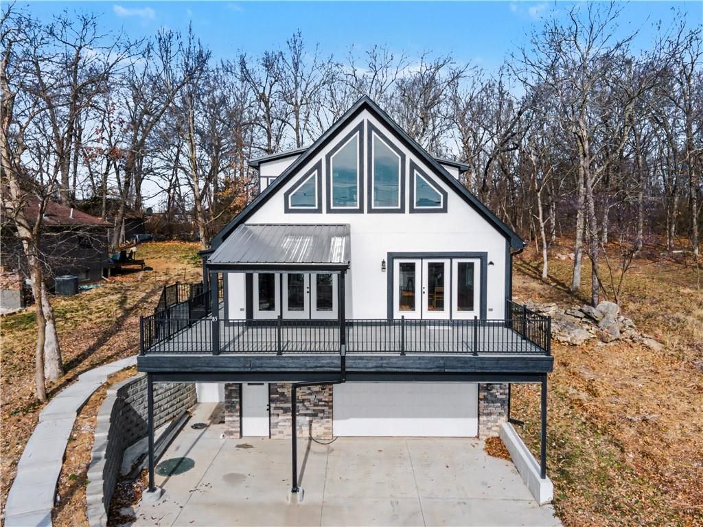85 Lake Shore Drive, Lake Lotawana, MO 64086