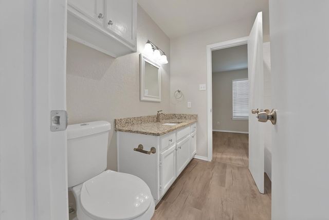 7307 Kingswood Circle, Fort Worth, TX 76133