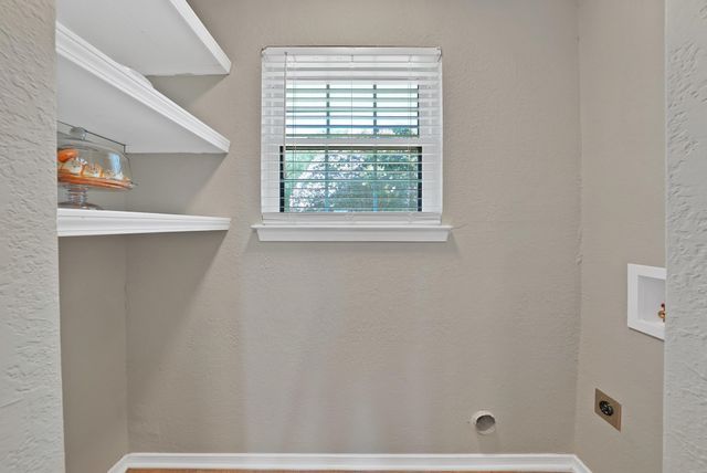 7307 Kingswood Circle, Fort Worth, TX 76133