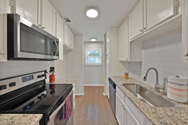 7307 Kingswood Circle, Fort Worth, TX 76133