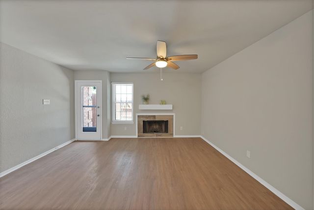 7307 Kingswood Circle, Fort Worth, TX 76133