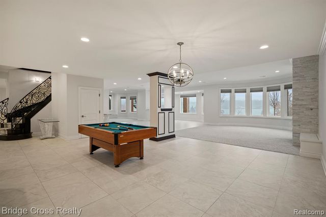 5820 Lakeview Avenue, Orchard Lake, MI 48323