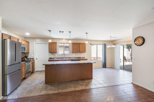 7264 W CACTUS WREN Drive, Glendale, AZ 85303