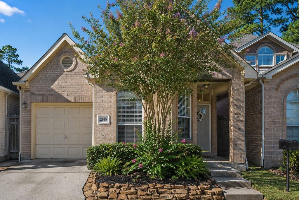 2910 Crescent Bend Road, Spring, TX 77388