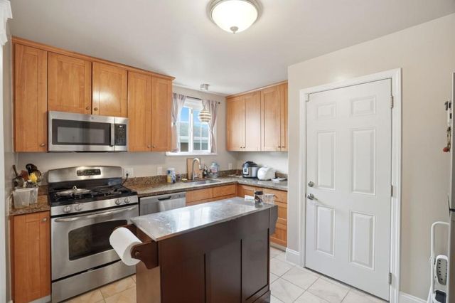 126 W 39th Avenue, San Mateo, CA 94403