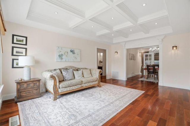 126 W 39th Avenue, San Mateo, CA 94403