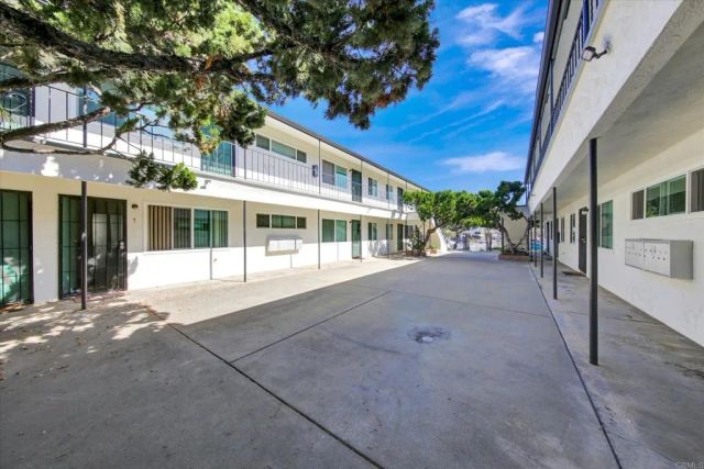 7025 Boulevard Drive, La Mesa, CA 91941