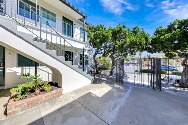 7025 Boulevard Drive, La Mesa, CA 91941