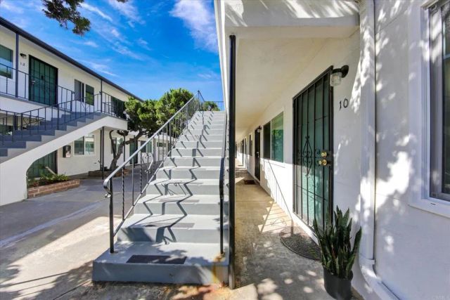 7025 Boulevard Drive, La Mesa, CA 91941