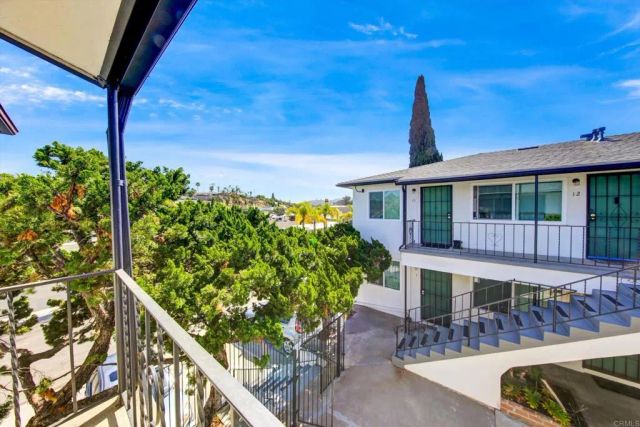 7025 Boulevard Drive, La Mesa, CA 91941