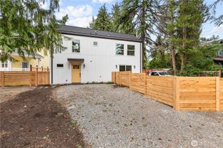 1540 NE 113th Street, Seattle, WA 98125